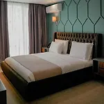 Porta Kavalja Hotel Golem (Tirana)
